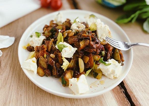 Caponata Sicilia, Feta mariniert mit Oregano