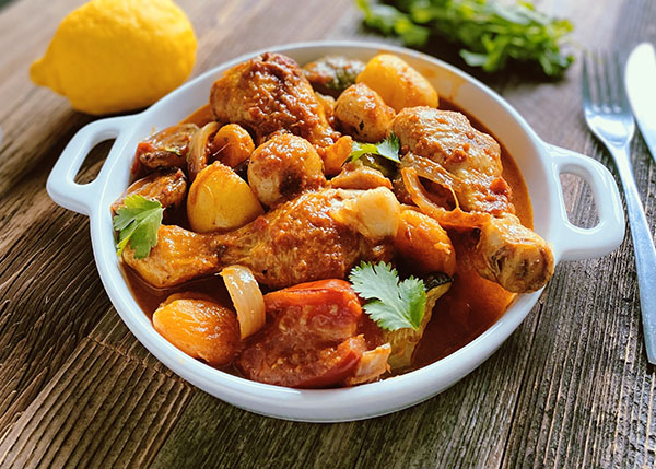 Moroccan chicken tagine with apricots and lemons