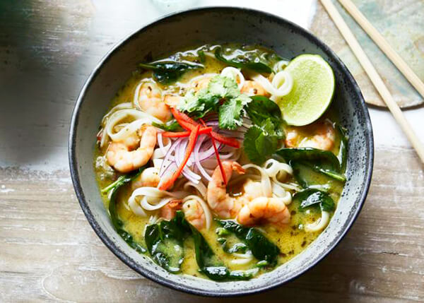 Prawn laksa, rice vermicelli with sauteed vegetables