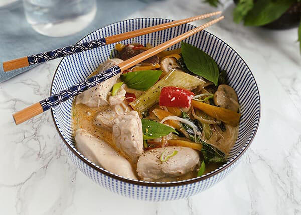 Chicken laksa with sauteed vegetables and konjac noodles