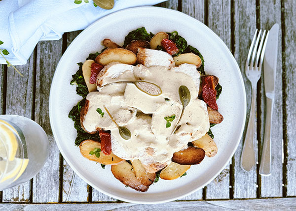 Pollo Tonnato, spinach with hazelnut oil and potatoes