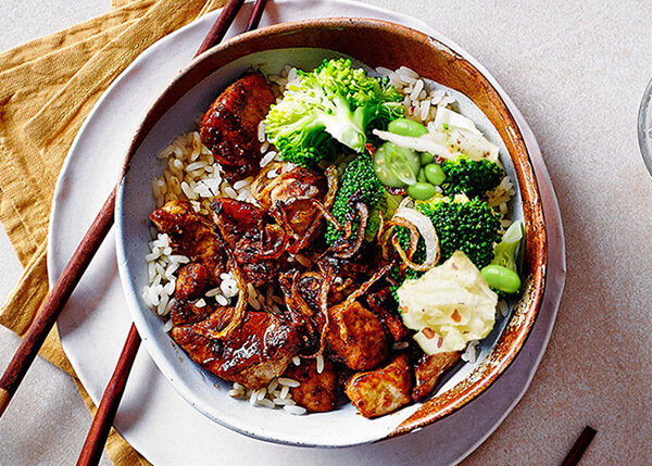 Sautéed vegetables, teriyaki pork and sesame, rice