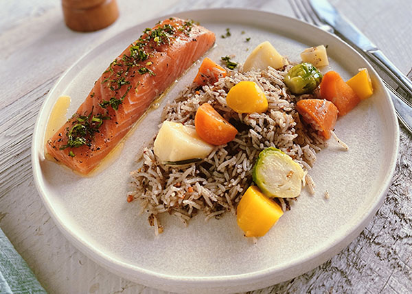 Moelleux of trout 50/50, rice with caramelised onions and small vegetables