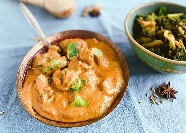 Tikka masala de volaille, poêlée de légumes à l'Indienne