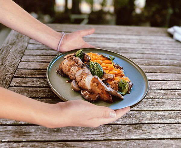 {{ value.title_fr }}