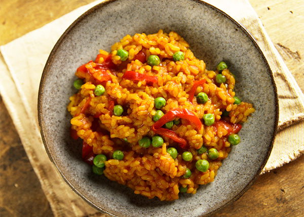 Paella-style rice with mushrooms and vegetables