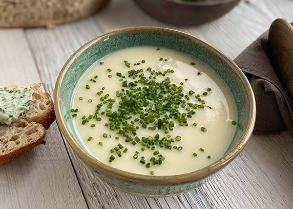 Cremige Selleriesuppe mit Gorgonzola