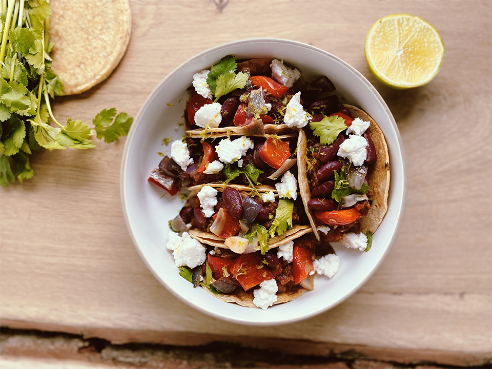 Tacos mit Gambas, Auberginen und Salsatomaten